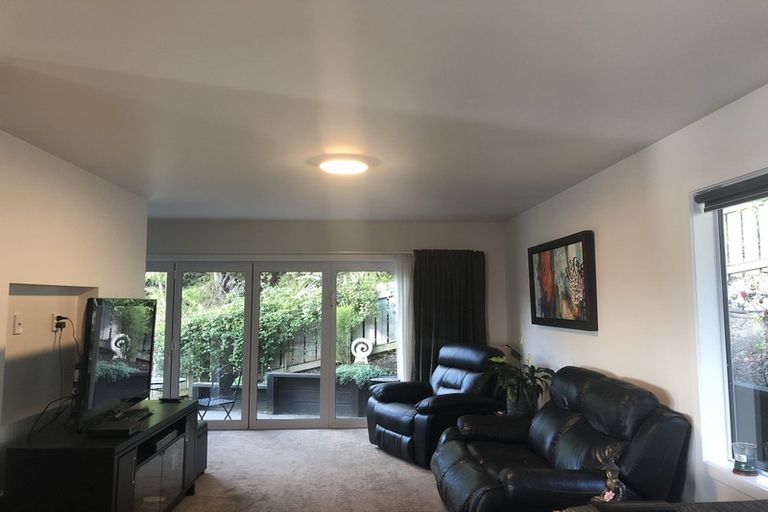 Photo of property in 1 Portland Place, Shiel Hill, Dunedin, 9013