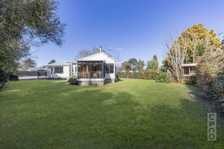 Photo of property in 14 Alice Street, Riverhead, 0820