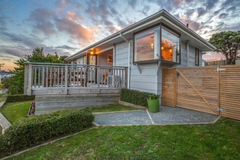 Photo of property in 22 Piko Street, Titahi Bay, Porirua, 5022
