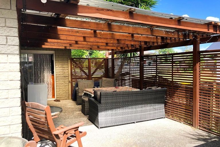 Photo of property in 20 Mack Place, Red Hill, Papakura, 2110