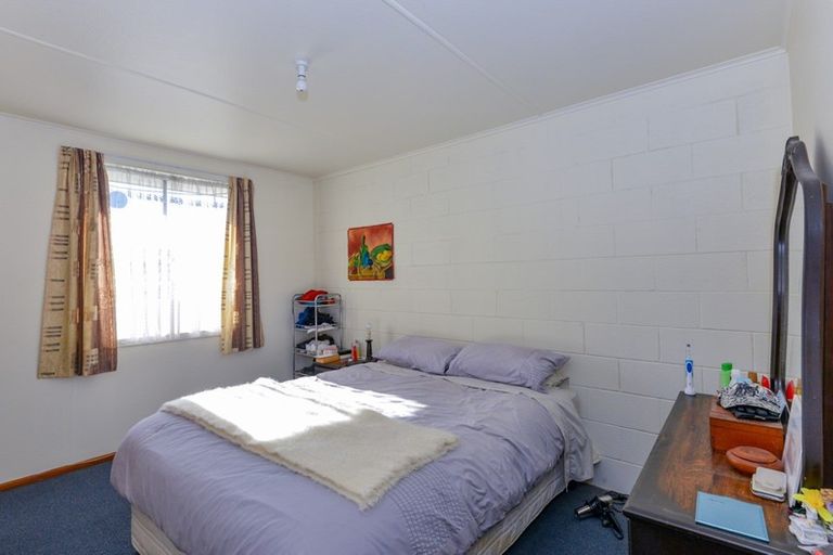 Photo of property in 1/806 Lyell Street, Akina, Hastings, 4122