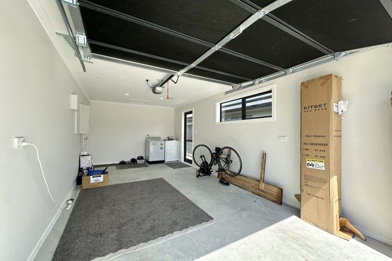 Photo of property in 29 Cynisca Crescent, Wallaceville, Upper Hutt, 5018