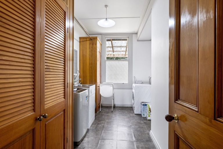 Photo of property in 18 Mills Street, Eltham, 4322