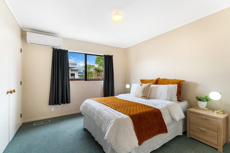 Photo of property in 10a Oxford Crescent, Ebdentown, Upper Hutt, 5018