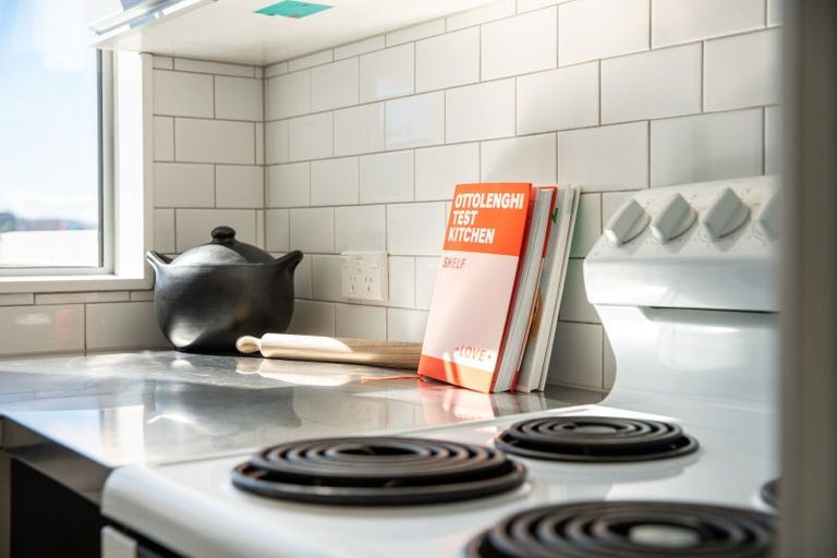 Photo of property in 31 Karo Drive, Te Aro, Wellington, 6011