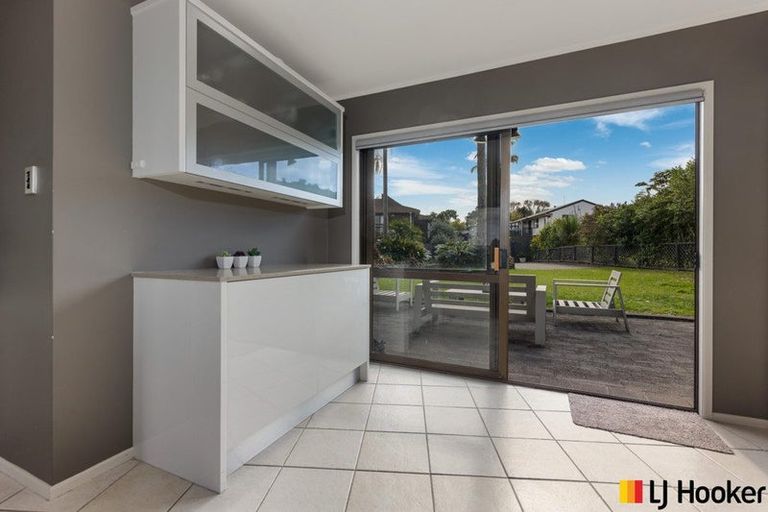 Photo of property in 180 Carnoustie Drive, Wattle Downs, Auckland, 2103