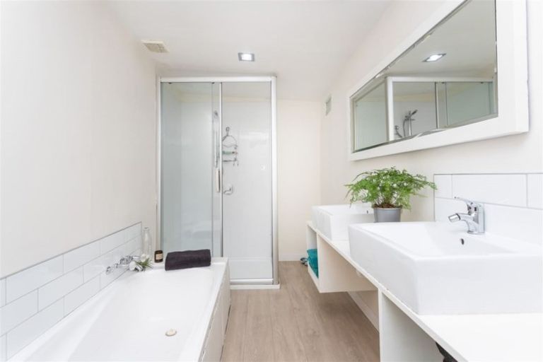 Photo of property in 23 Percy Street, Phillipstown, Christchurch, 8011