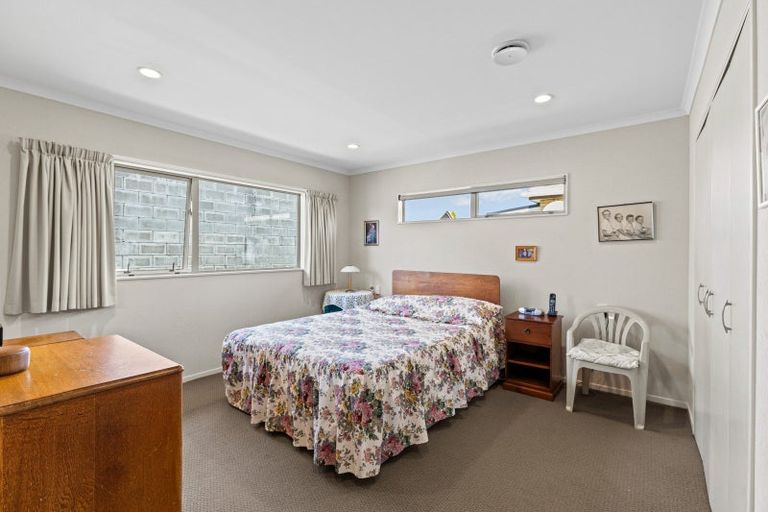 Photo of property in 10a Oriental Street, Welbourn, New Plymouth, 4312