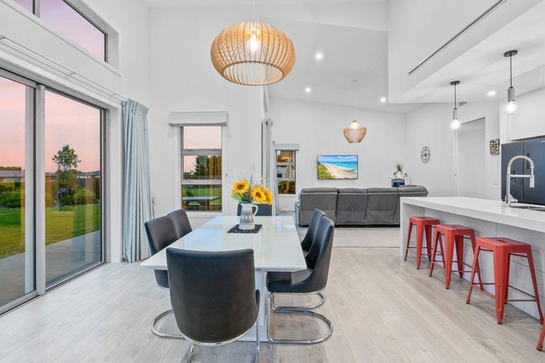 Photo of property in 11 Majestic Chance, Seaward Bush, Invercargill, 9812