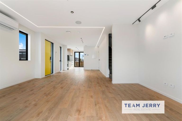 Photo of property in 55 Opoka Street, Papakura, 2110