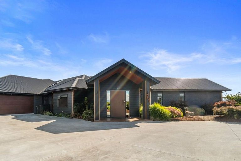 Photo of property in 71 Alan Livingston Drive, Cambridge, 3434