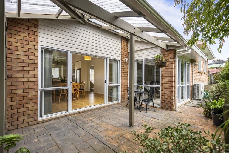 Photo of property in 34 Sailfish Drive, West Harbour, Auckland, 0618