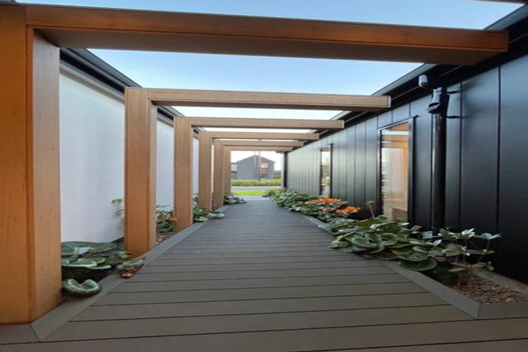 Photo of property in 32 Te Rata Boulevard, Karaka, 2124