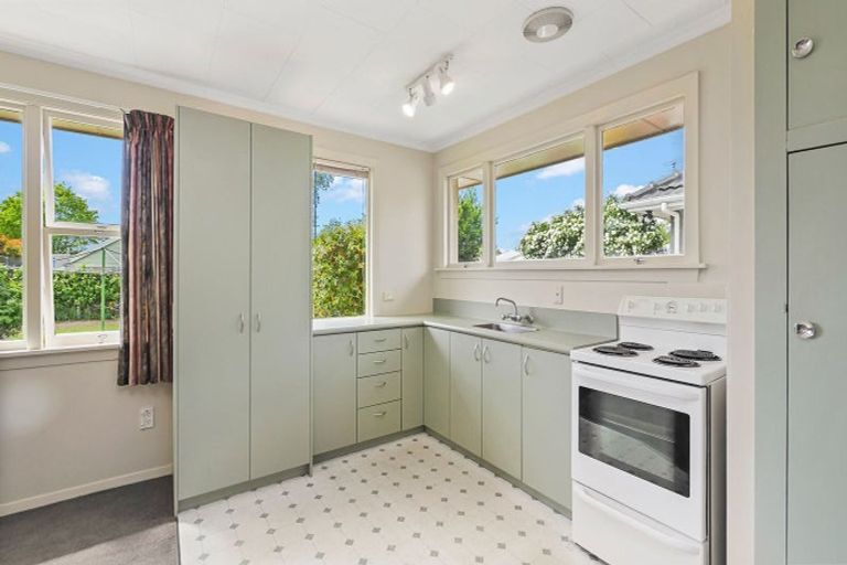 Photo of property in 132 Grimseys Road, Redwood, Christchurch, 8051