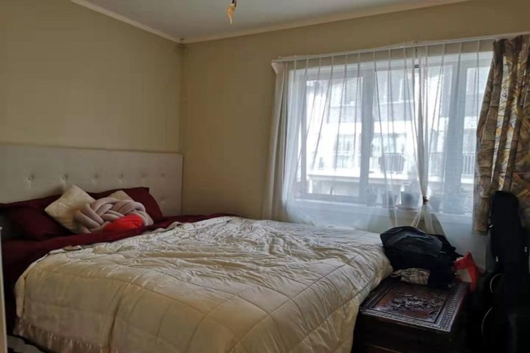 Photo of property in 14/15 Andersons Road, Oteha, Auckland, 0632