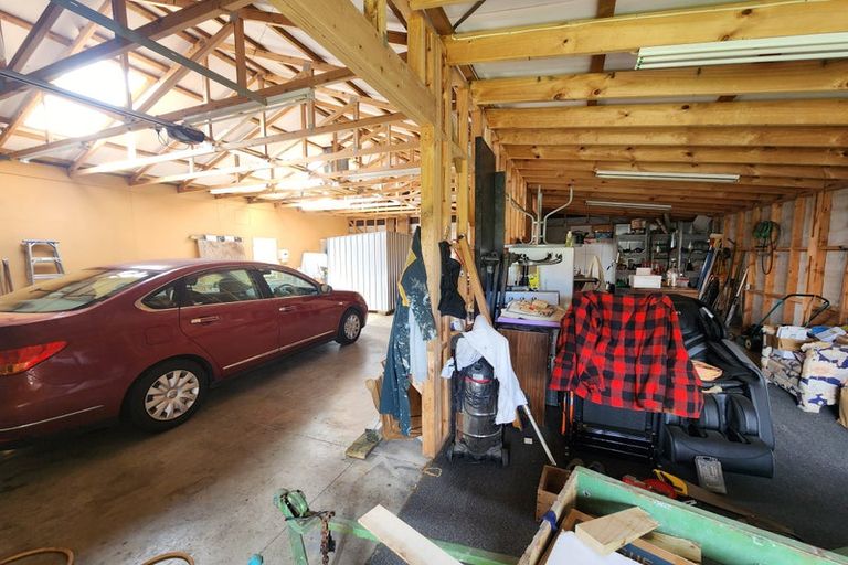 Photo of property in 1095 Queen Street East, Levin, 5571