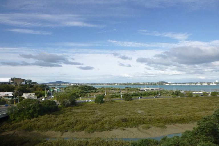 Photo of property in 31 Waimana Avenue, Northcote Point, Auckland, 0627