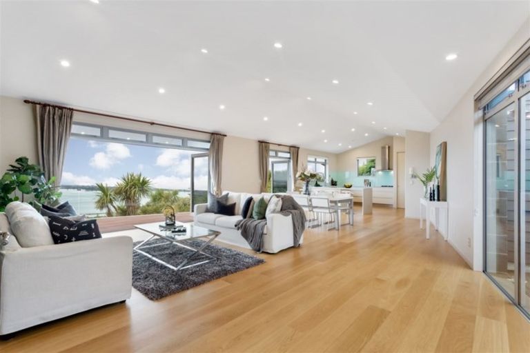 Photo of property in 2 Ti Kouka Eco Lane, Redcliffs, Christchurch, 8081