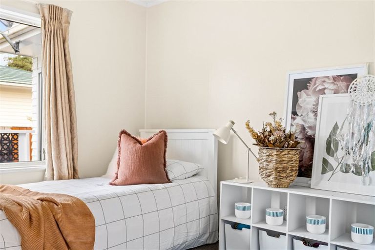 Photo of property in 57 Universal Drive, Henderson, Auckland, 0610