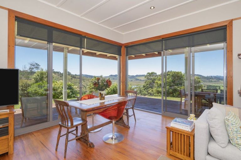 Photo of property in 92 Comers Road, Kaimarama, Whitianga, 3591