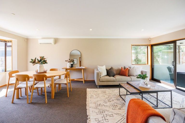 Photo of property in 7 Rosebank Avenue, Kelvin Grove, Palmerston North, 4414