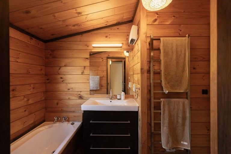 Photo of property in 8 Devon Street, Arrowtown, 9302