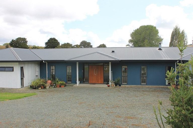 Photo of property in 61 Hurndall Street East, Maungaturoto, 0520