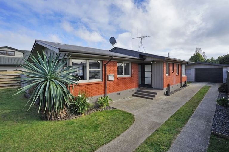 Photo of property in 84 Pohutukawa Drive, Pukete, Hamilton, 3200