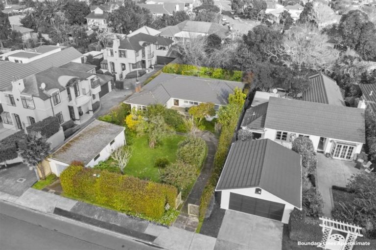 Photo of property in 55 Williamson Avenue, Belmont, Auckland, 0622