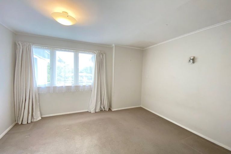 Photo of property in 19 Blease Street, New Lynn, Auckland, 0600