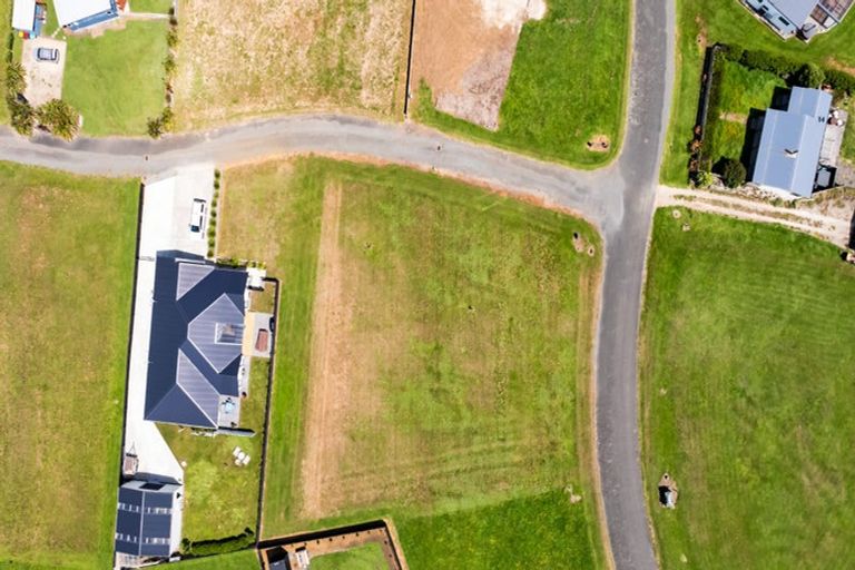 Photo of property in 3 Ironsands, Waverley, 4591