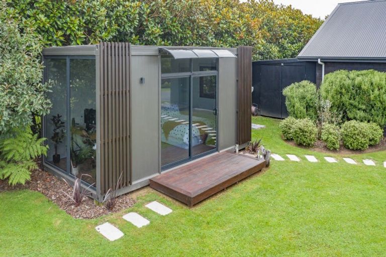 Photo of property in 22 Tunbridge Wells, Ohau, Levin, 5570