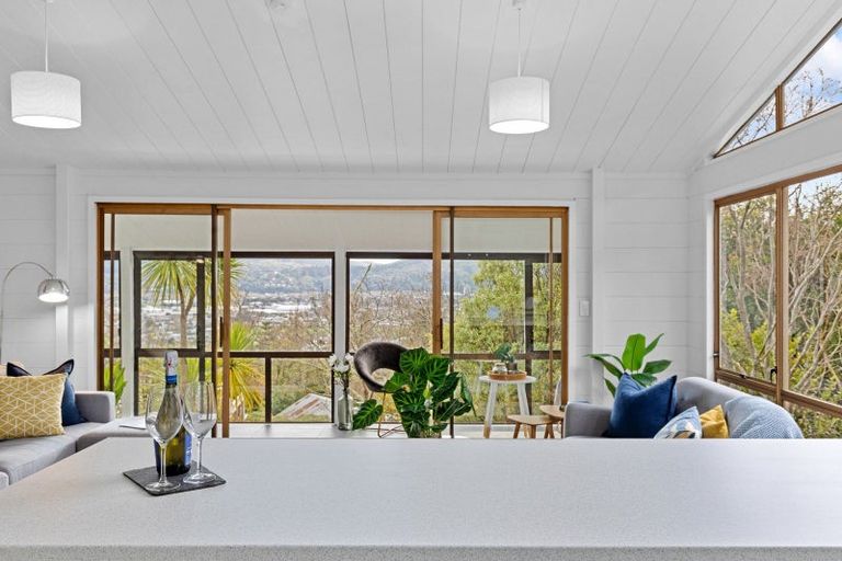 Photo of property in 10 Kerkwall Drive, Naenae, Lower Hutt, 5011