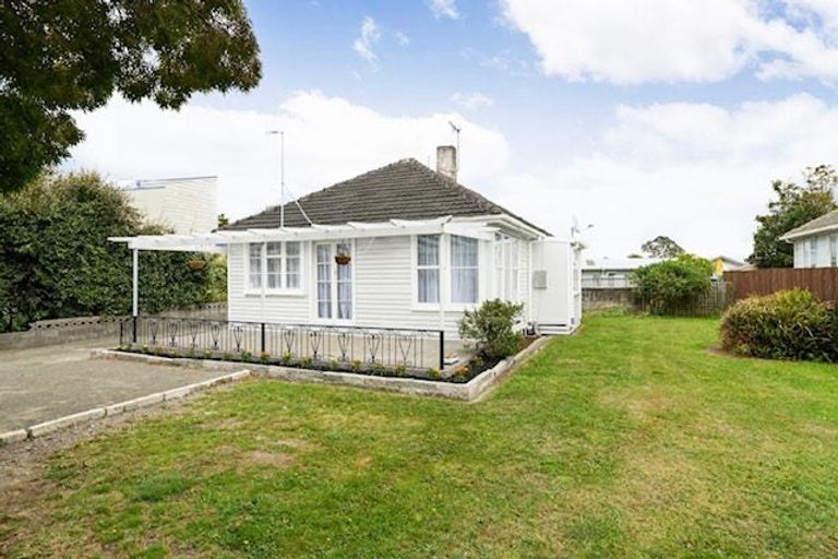 Photo of property in 50 Vogel Street, Roslyn, Palmerston North, 4414
