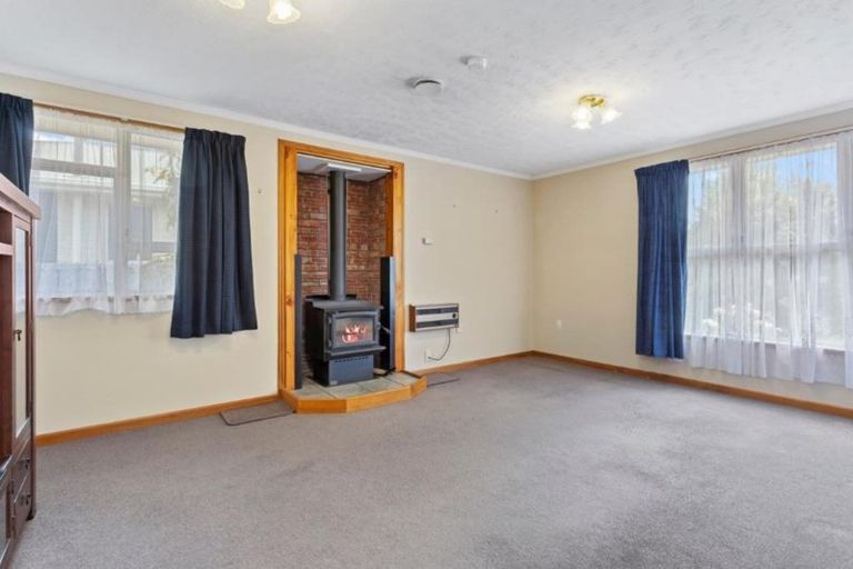 Photo of property in 41 Denise Crescent, Hornby, Christchurch, 8042