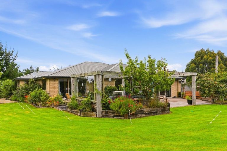 Photo of property in 71 Blackhead Road, Blackhead, Dunedin, 9076