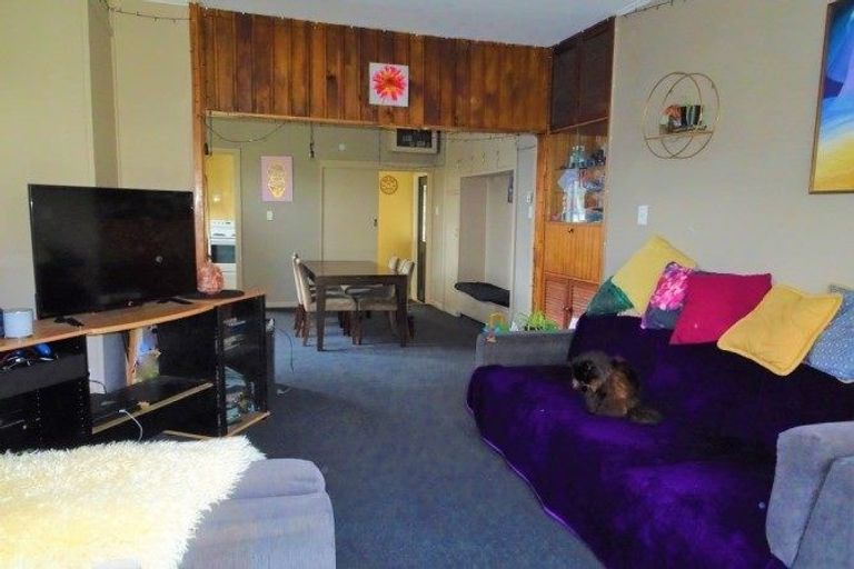 Photo of property in 2 Warburton Street, Karoro, Greymouth, 7805