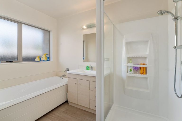 Photo of property in 167a Te Moana Road, Waikanae, 5036