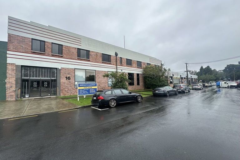 Photo of property in 16 Taylors Road, Mangatainoka, Woodville, 4999