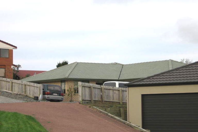 Photo of property in 19 San Domingo Rise, Henderson, Auckland, 0612