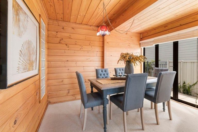 Photo of property in 2/160 Bucklands Beach Road, Bucklands Beach, Auckland, 2012