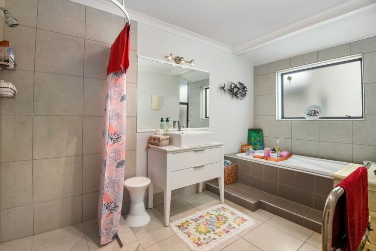 Photo of property in 49a Robertson Street, Glenholme, Rotorua, 3010