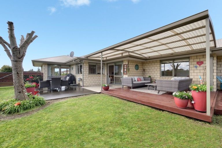 Photo of property in 43 Woodleigh Place, Ohauiti, Tauranga, 3112