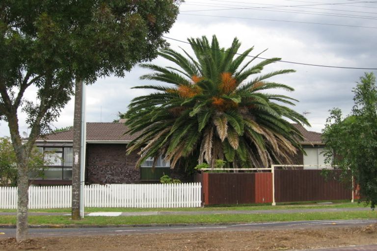 Photo of property in 1/56 Rimu Street, New Lynn, Auckland, 0600