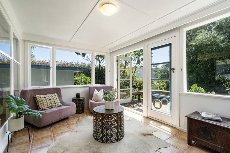 Photo of property in 2/12 Maleme Avenue, Belmont, Auckland, 0622