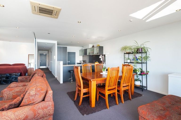 Photo of property in 405/7 Humber Street, Pandora, Napier, 4110