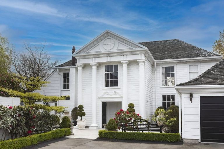 Photo of property in 14 Weka Street, Fendalton, Christchurch, 8041