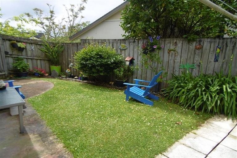 Photo of property in 6 Red Oak Place, Schnapper Rock, Auckland, 0632