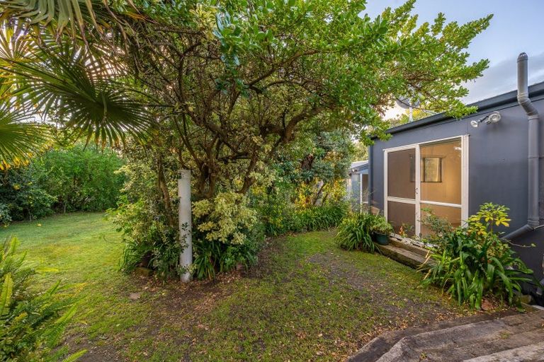 Photo of property in 14 Le Quesne Road, Bay View, Napier, 4104