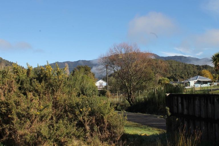 Photo of property in 9 Clifford Street, Blackball, 7804